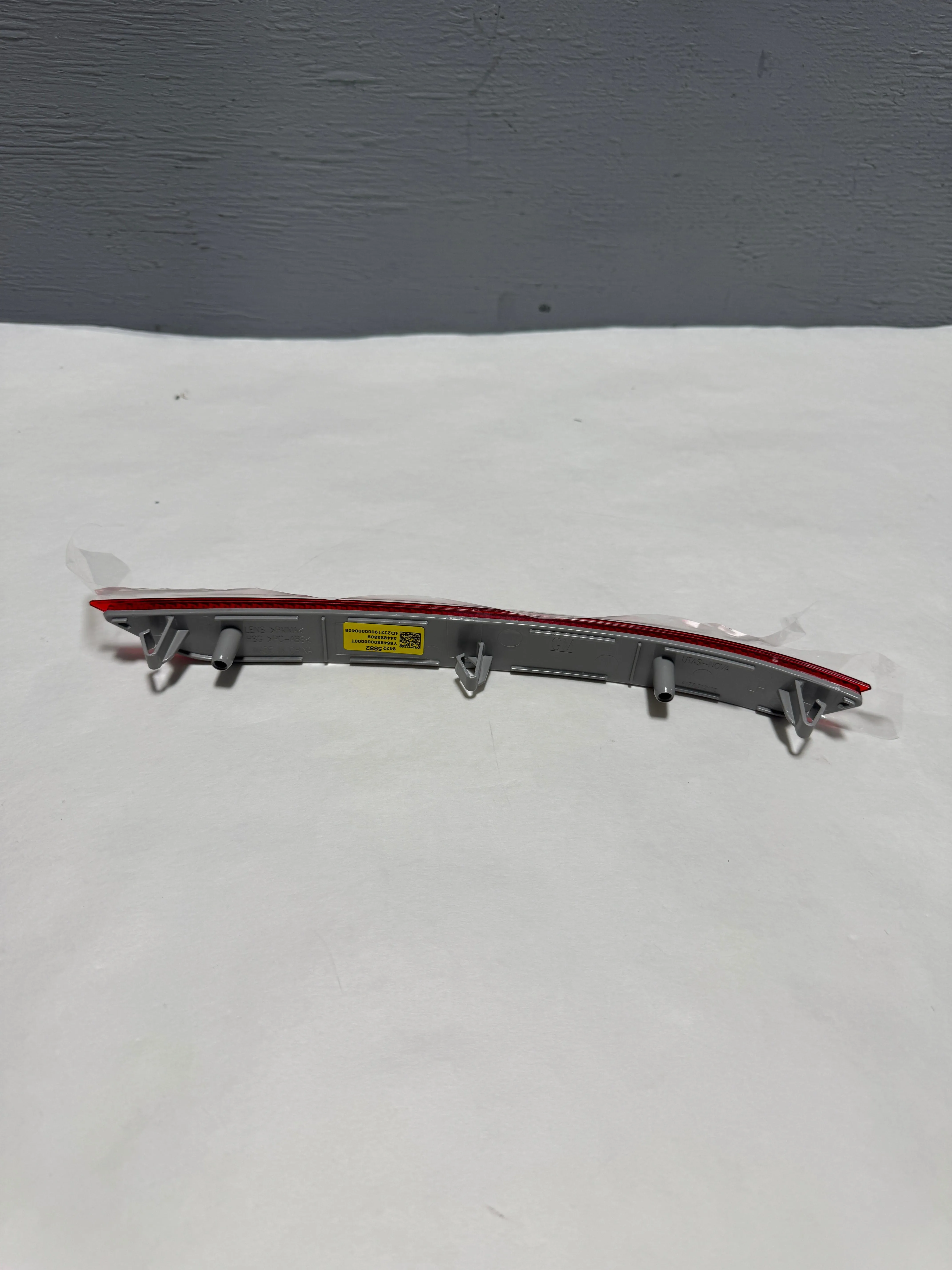 2018-2023 GMC Terrain Red Driver Side Rear Bumper Reflector OEM